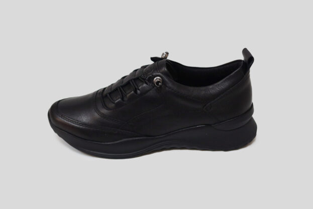 1 (9) SAFE STEP BLACK 79